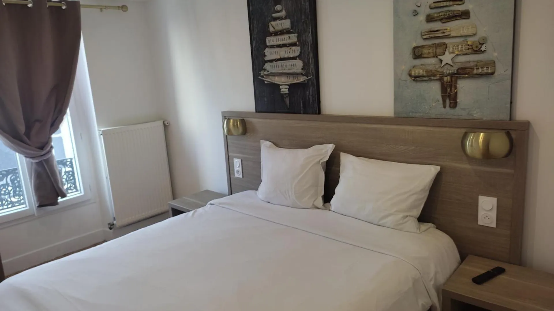 Luxelthe Paris