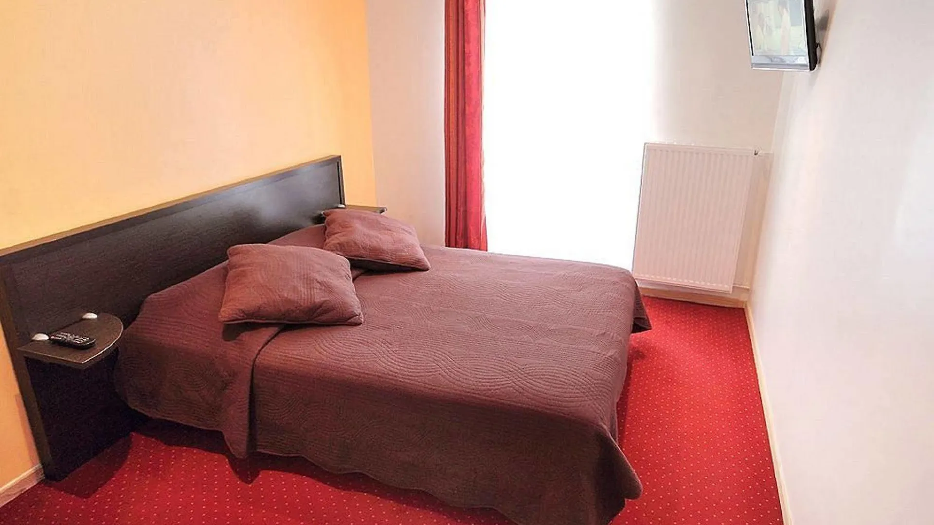 Luxelthe 2* Paris