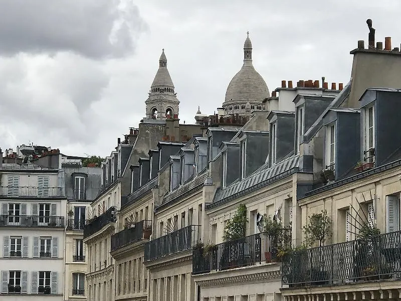 Luxelthe Paris